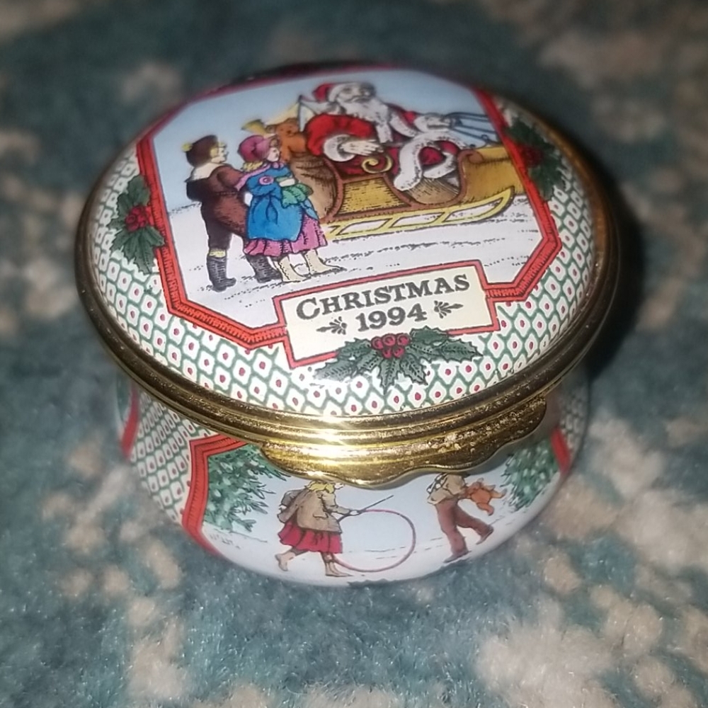 Halcyon Christmas box